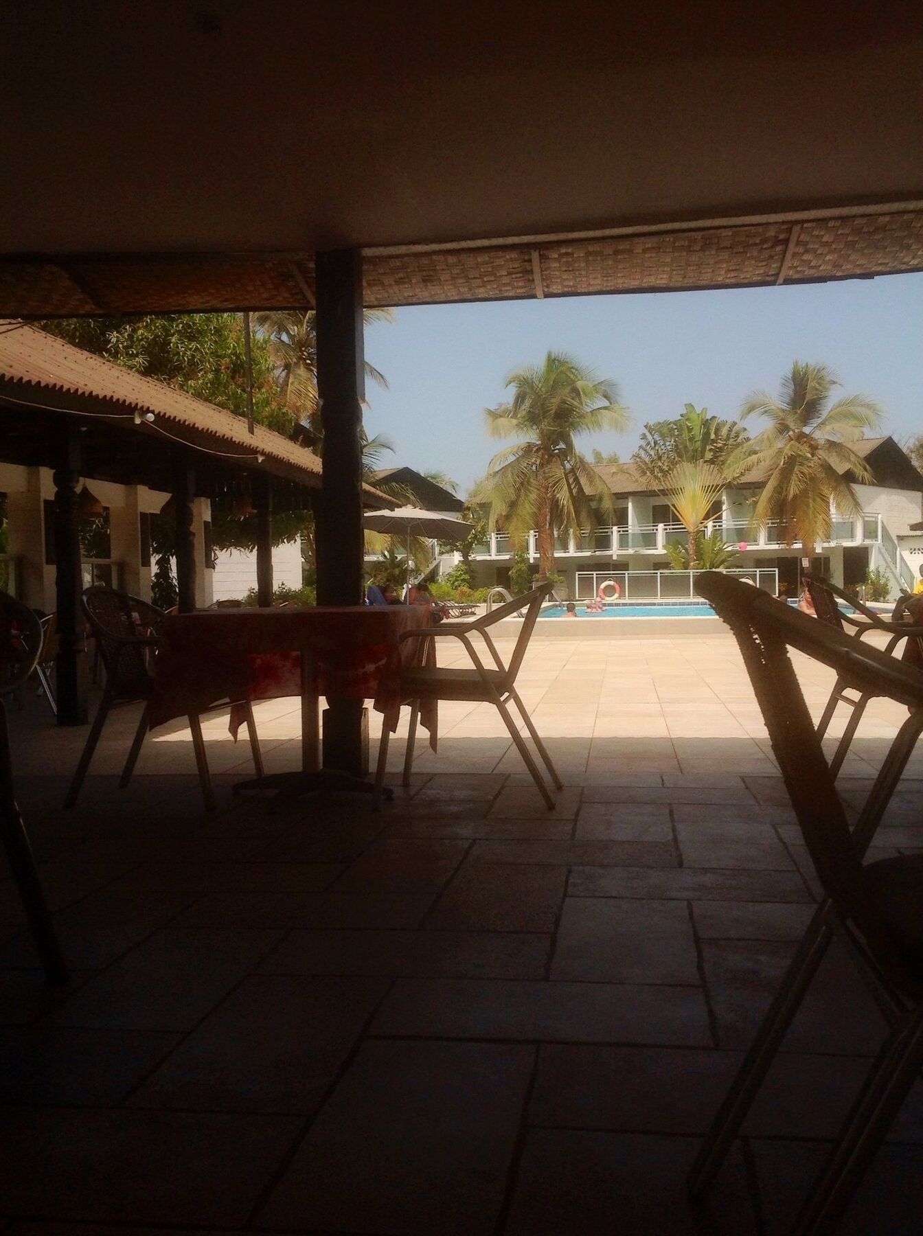 Bungalow Beach Hotel Serrekunda Exterior photo