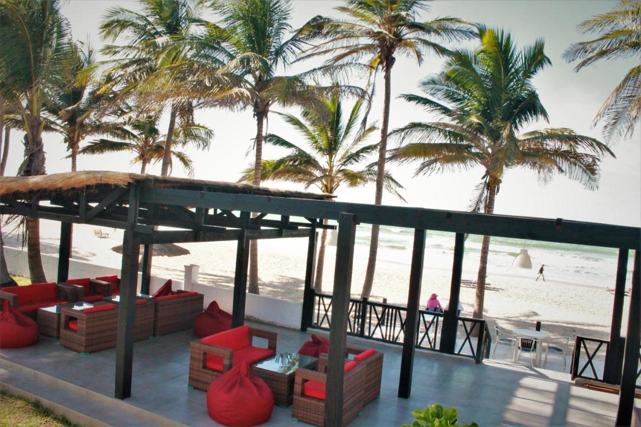 Bungalow Beach Hotel Serrekunda Exterior photo